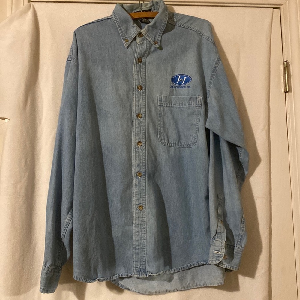 3/$25 UltraClub Large Denim Button Down Shirt